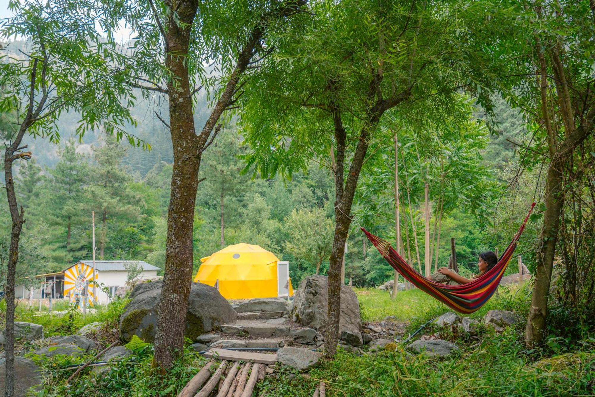 Whoopers Boutique Resort Jibhi Екстериор снимка