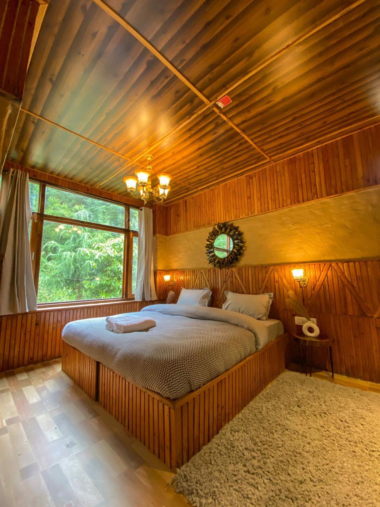 Whoopers Boutique Resort Jibhi Екстериор снимка